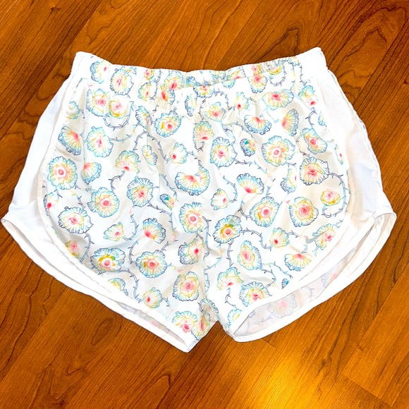 Nike Pants - Nike Dri-Fit Shorts Size L NWOT